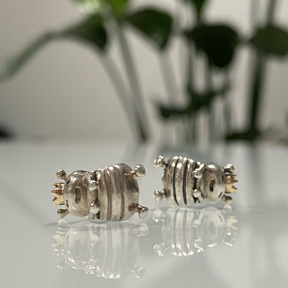 Authentic Retired ~ Pandora “Queen Bee” Two-tone Charm